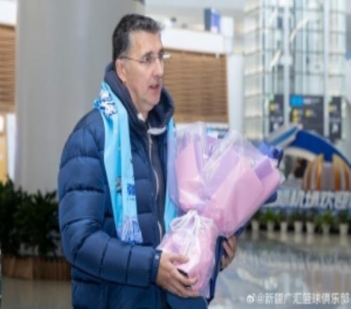 新疆队官宣新任主帅别德夫格兰！曾担任中国男篮助教&北控助教