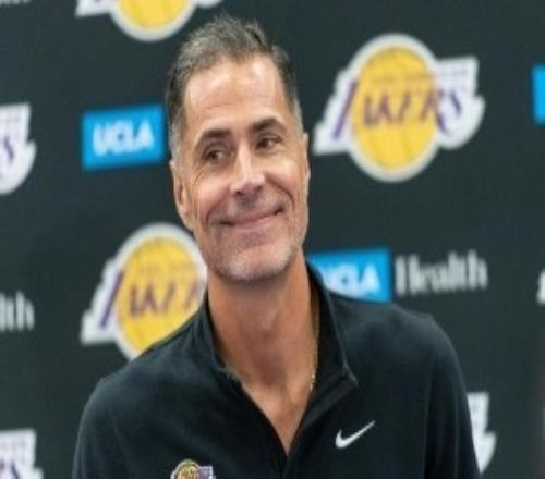 吹杨&莫兰特行情揭示联盟现状湖人或许真的有望追求约基奇&字母