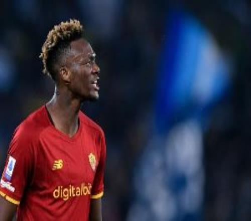 邮报:维拉希望引进亚伯拉罕,也对纽卡前锋奥苏拉感兴趣