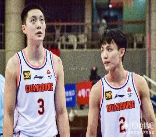 俩人还没发力！徐杰&胡明轩首节合计6中0未得分广东领先辽宁13分