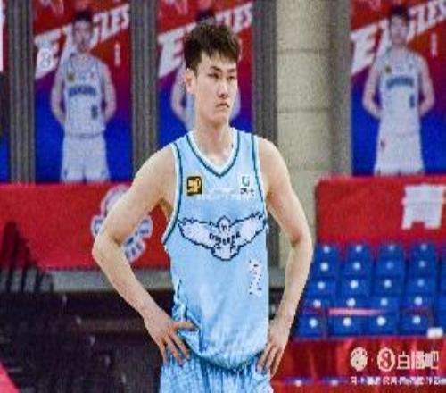 媒体人：王睿泽段昂君赵嘉义是国家集训队水平有成为领袖的潜质