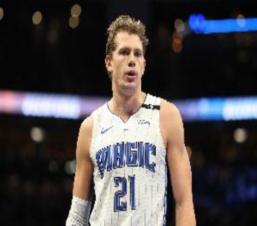 上季场均12.9分！Shams：战鹈鹕魔术前锋大瓦格纳将迎来赛季首秀