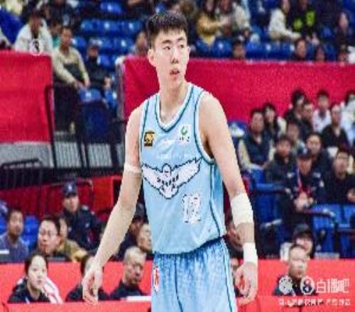 内外开花！段昂君9中6拿到17分三分7中4