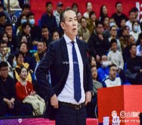 许利民：周琦上场时间根据其他人状态调整贝利防守潜力很大