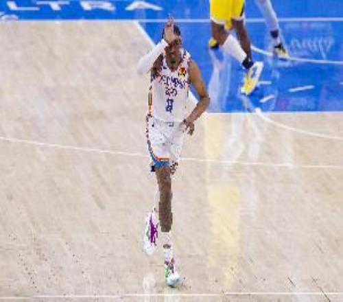 戴格诺特：杰伦威的手腕情况不太理想他需要给自己一些耐心