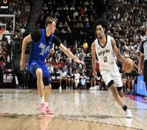 【菜鸟】弗拉格13投11分哈珀7投5分齐拉跨克尼佩尔12分6助3断