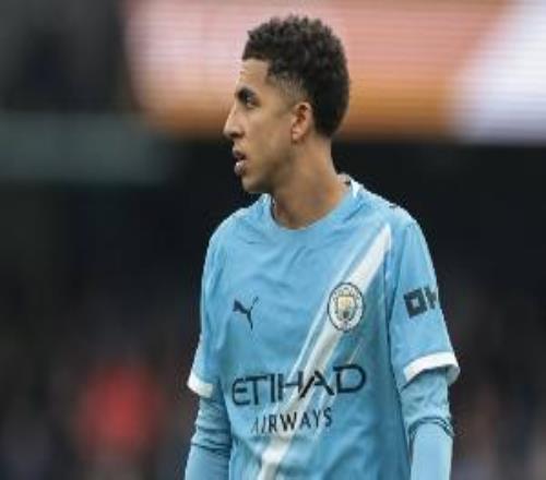 刘易斯：进球盛宴让现场球迷很开心未来希望能更多参与进球