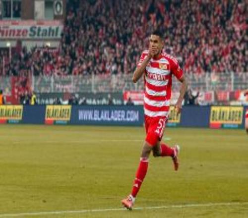 德天空：利兹联有意柏林联合中卫多基，球员合同今夏到期