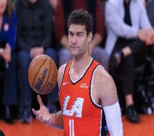 就是扔不进！大洛替补12分钟一分未得三分4投全铁！