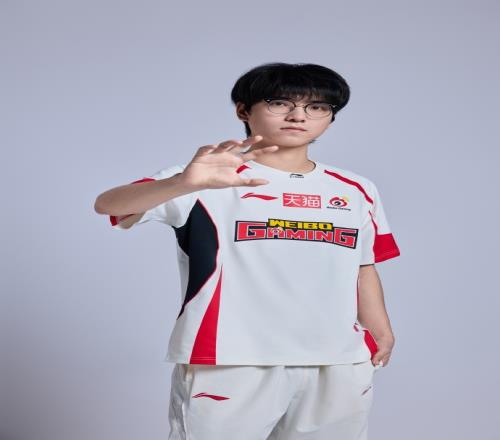 WBG分享26夹人定妆照：论微博哥拍照POSE的一百种手势