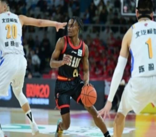 三叉戟出鞘，主场力克北京