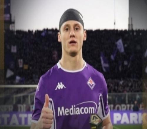 打入一球+攻守俱佳！官方：科穆佐当选佛罗伦萨vs米兰全场最佳