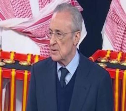 目睹死敌夺冠！现场分发奖牌时，一旁弗洛伦蒂诺表情失落