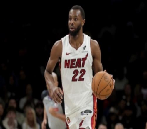 得分太多爆缸了！维金斯三分10中7得23分5板3助6失误全队最多