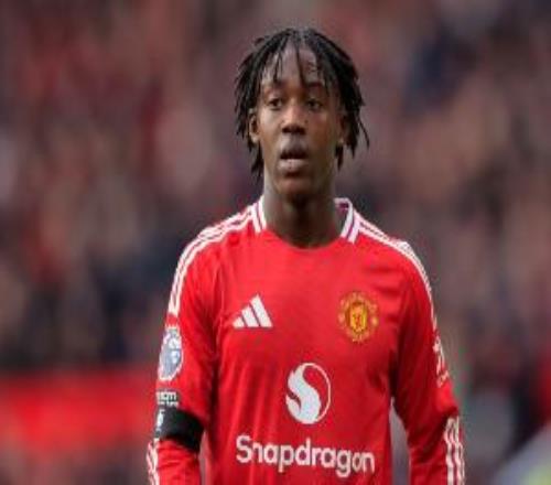 梅努单场比赛前30分钟运动战创造3机会,近1年曼联都没人做到