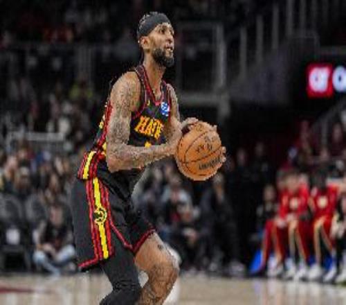 能突能投！亚历山大沃克半场10中6&三分6中3砍下17分