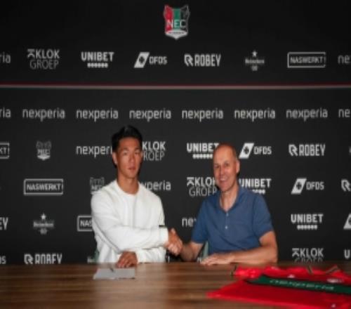 德天空记者:狼堡有意奈梅亨20岁日本前锋盐贝健人,谈判正在进行