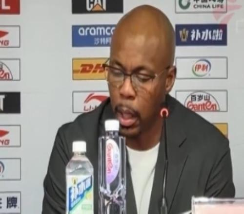 广州主帅：今天29次助攻分享球不错但防守不好我也有一定责任