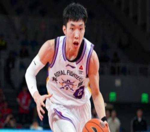 廖三宁：球突然就到手里了想着赶紧投第一次绝杀脑子一片空白