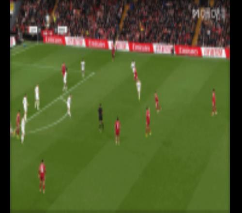 平地起惊雷！索博斯洛伊原地起脚远射世界波，利物浦10巴恩斯利