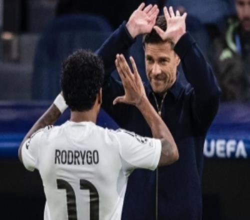 体面！罗德里戈社媒晒合照告别阿隆索：感谢共度的每一天！