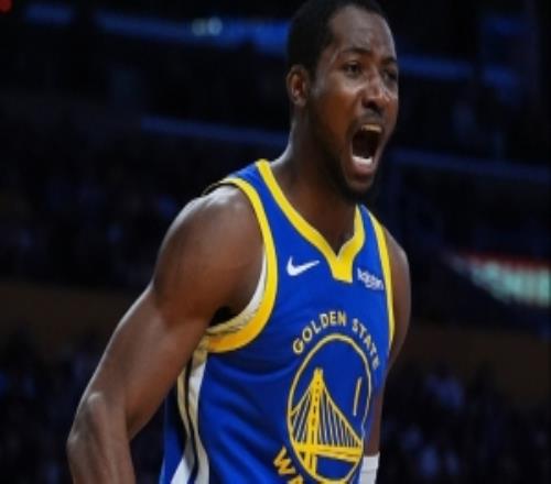 名记：湖人首要目标是引进优质3D侧翼一直在密切关注库明加！