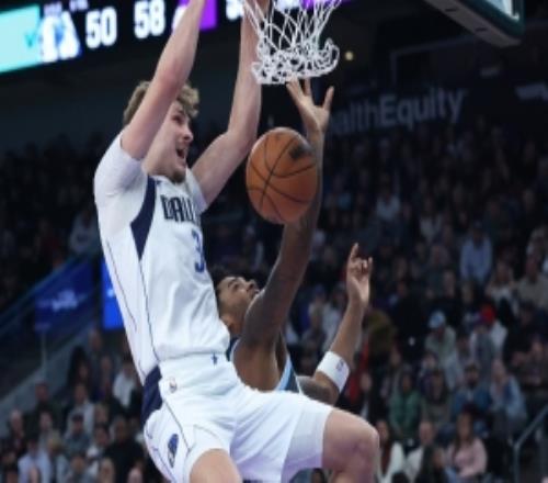 克莱：弗拉格连续几个月赢得最佳新秀奖没点真本事做不到的