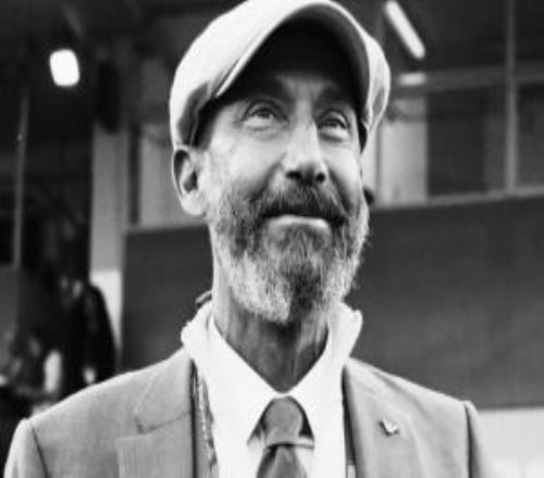 哥哥谈维亚利：天生就是领导者他因无法忍受恶毒批评选择去英超