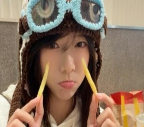 香喷喷的骆歆今天穿了新衣服必须想吃什么吃什么