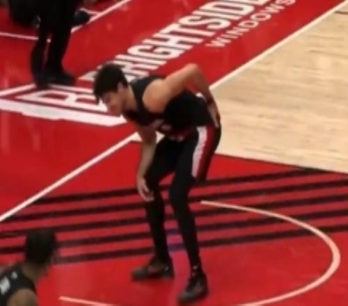 拓媒：球队进季后赛需要阿夫迪亚他之前的车祸或对伤势有影响