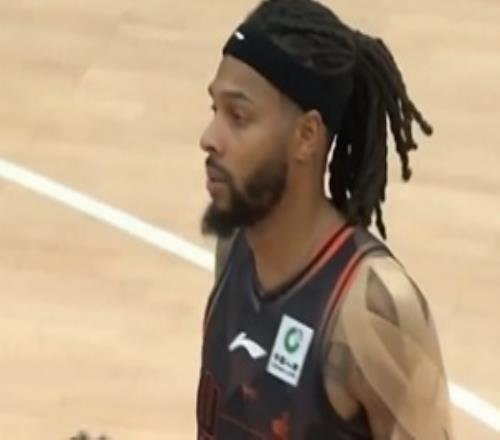 状态神勇！珀赛尔15中11砍全场最高38分罚球15中13