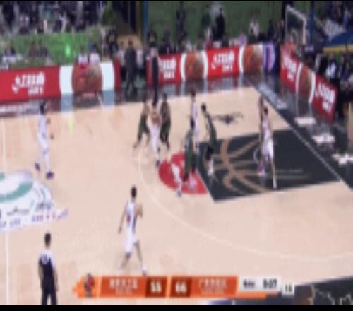 有火药味了！胡明轩护球甩肘打到徐远征双方小冲突