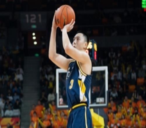 胡明轩：队友教练都在鼓励我对我很耐心我也一直在调整自己