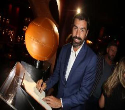 皮雷：赖斯是阿森纳冲击冠军的关键人物，他足以比肩亨利、维埃拉