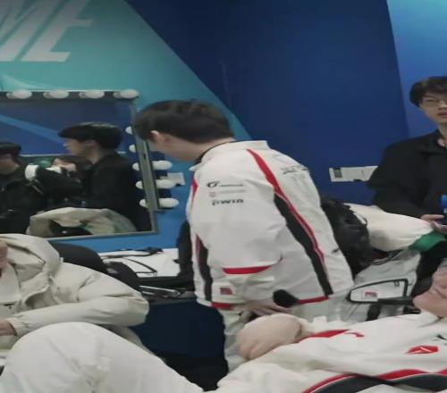 TES调试日小视频369：不是，你过来干嘛JKL：调试啊