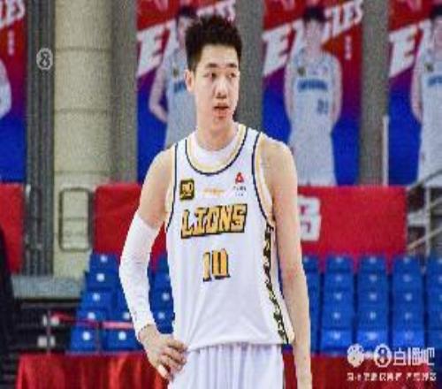 靠谱火力！朱俊龙出战32分钟三分5中3贡献12分