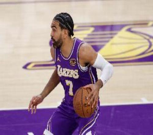 全队外线最准！文森特替补18分钟三分5中3拿到9分