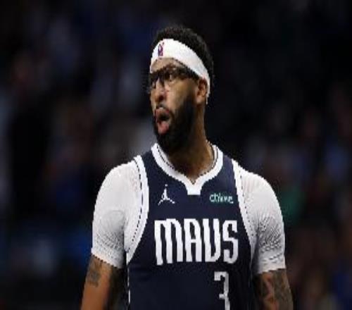 追梦：浓眉入选75大是有原因的任何队拥有健康的他都会强上10倍