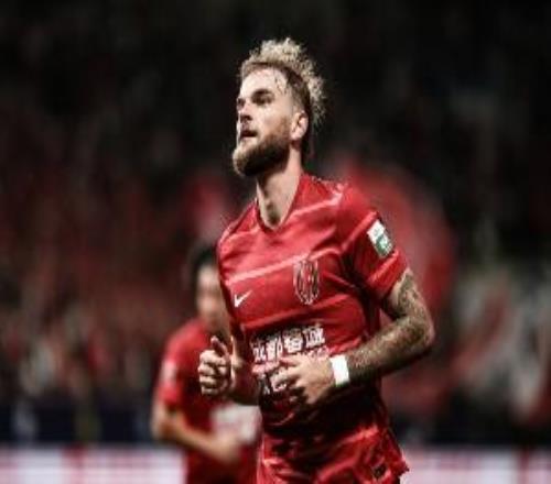 媒体人：莱切特续约告吹对蓉城有结构性影响，头重脚轻是球队隐忧