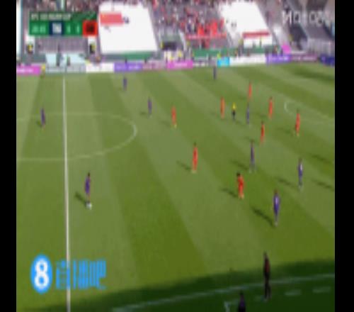 U23国足30分钟吃3黄！胡荷韬被判犯规暴怒踢走皮球，吃到黄牌