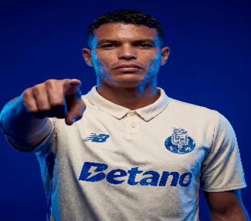 葡媒：对阵本菲卡的焦点战，蒂亚戈席尔瓦可能首发出战