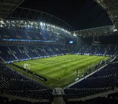 本菲卡投诉：波尔图主场要求本菲卡球迷脱鞋安检，故意羞辱球迷