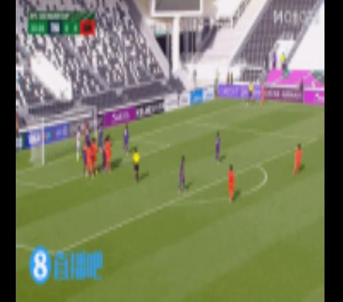 形成攻势！U23国足连续两波定位球进攻完成打门，王钰栋射门被挡