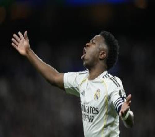 记者：维尼修斯、82、贝林与阿隆索对立，姆巴佩和裤袜保持沉默