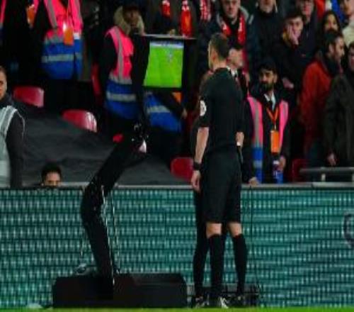 曼联等三队因VAR误判吃亏2次英超最多，获益最多的则是切尔西