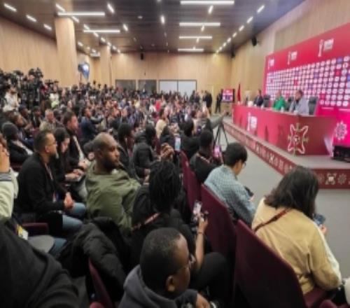 超过300名记者出席摩洛哥vs尼日利亚赛前发布会，创造非洲杯纪录