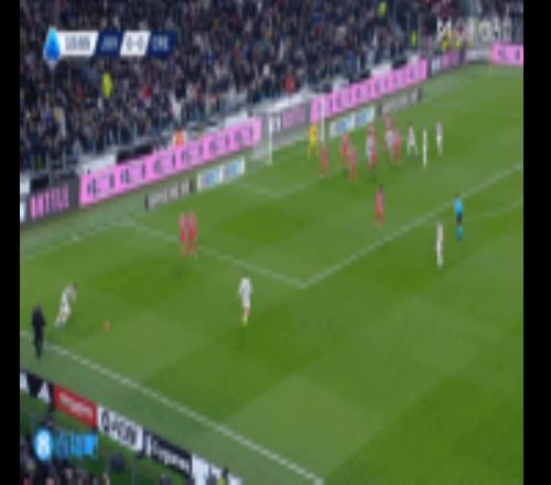 喜提一个进球！米雷蒂远射打在布雷默头上弹进球门