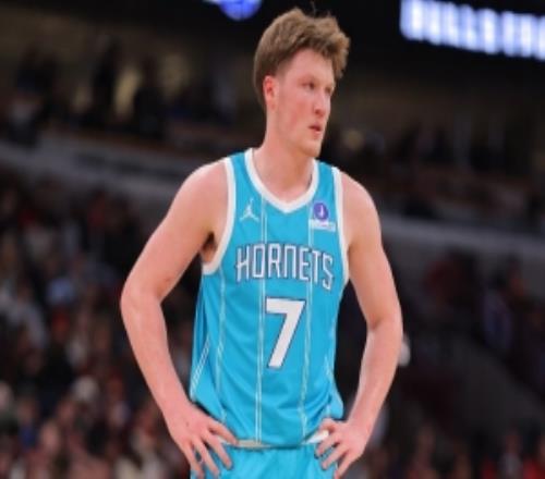 不会拉胯！4号秀克尼佩尔10中7&三分5中3高效贡献19分7板4助