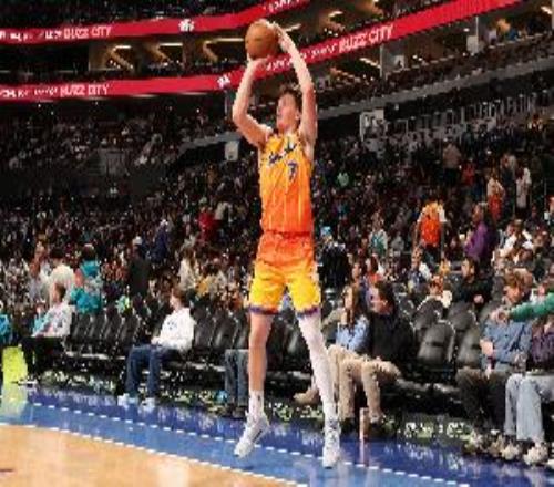 【菜鸟】克尼佩尔19分7板4助双向西塞10分13板3帽科沃德17分2帽