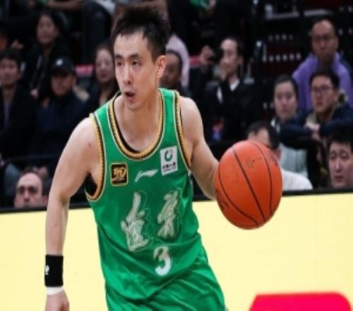 24分7助！记者：赵继伟依然是本土最好的外线进攻发起点之一